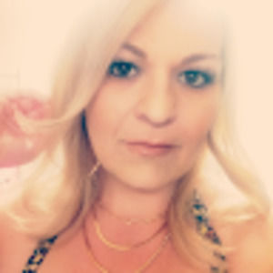 Meet your Posher, Stefanie